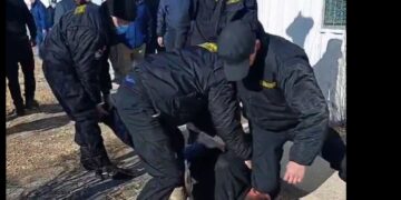 Петрочайна компани иргэн Ц-г хүч хэрэглэж байгаа ноцтой бичлэг цацагдлаа