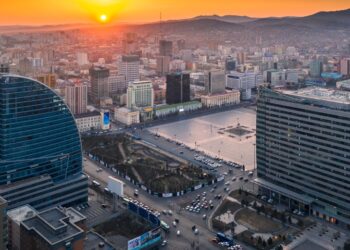 ЦАГ АГААР: Улаанбаатарт 22 хэмийн дулаан байна