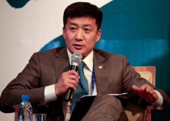 Сангийн сайд асан С.Баярцогтын гурван дүү 96,500 ам.долларын зээл авч, нэг нь ч зээлээ эргүүлэн төлөөгүй байна