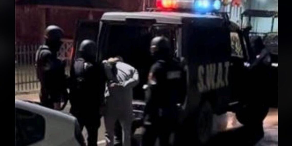 ЦАГДААГИЙН БАЙГУУЛЛАГААС ЭНЭ ОНД ЗОХИОН БАЙГУУЛАЛТТАЙ ГЭМТ БҮЛЭГЛЭЛ ҮҮСГЭСЭН БАЙЖ БОЛЗОШГҮЙ 40 ОРЧИМ ЭТГЭЭДҮҮДИЙГ ХОРИХ АНГИД СААТУУЛАН ШАЛГАЖ БАЙНА